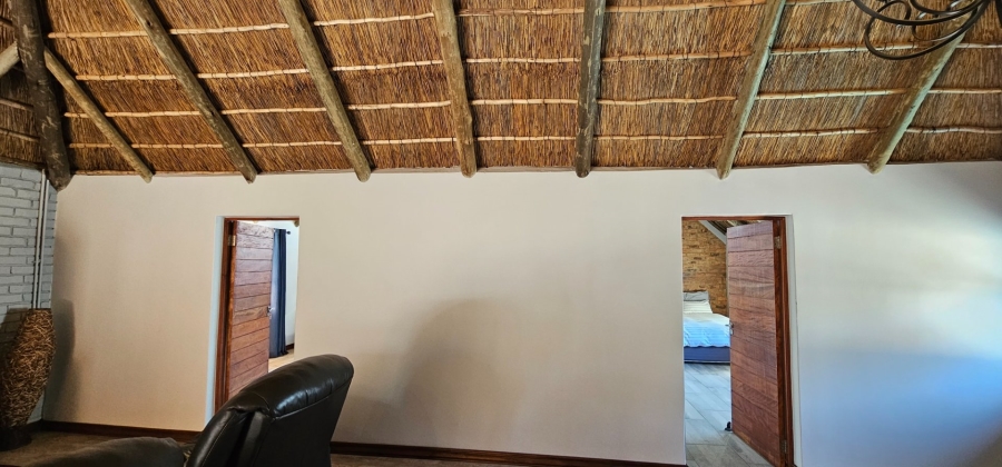 6 Bedroom Property for Sale in Hartbeesfontein North West